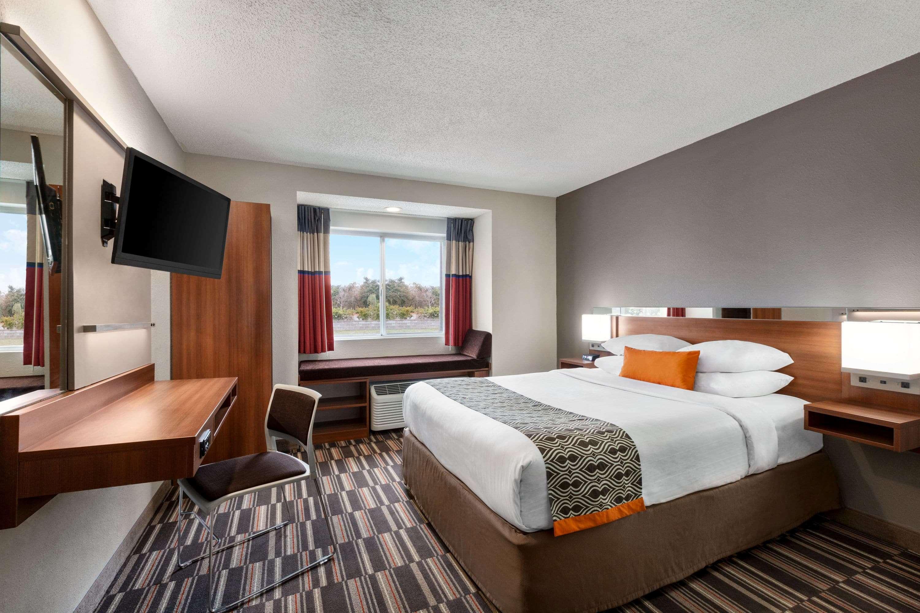 Microtel Inn & Suites By Wyndham Tifton Exterior photo